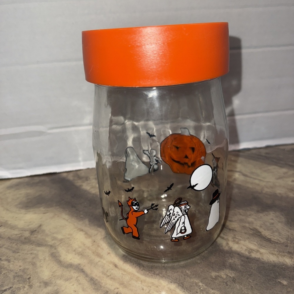 Vintage Carlton glass jar with orange lid Trick-or-treaters pumpkin witch - Picture 3 of 7